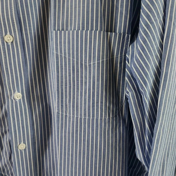 NWOT Men's Blue and White Striped Club Room Dress Shirt - Picture 4 of 5